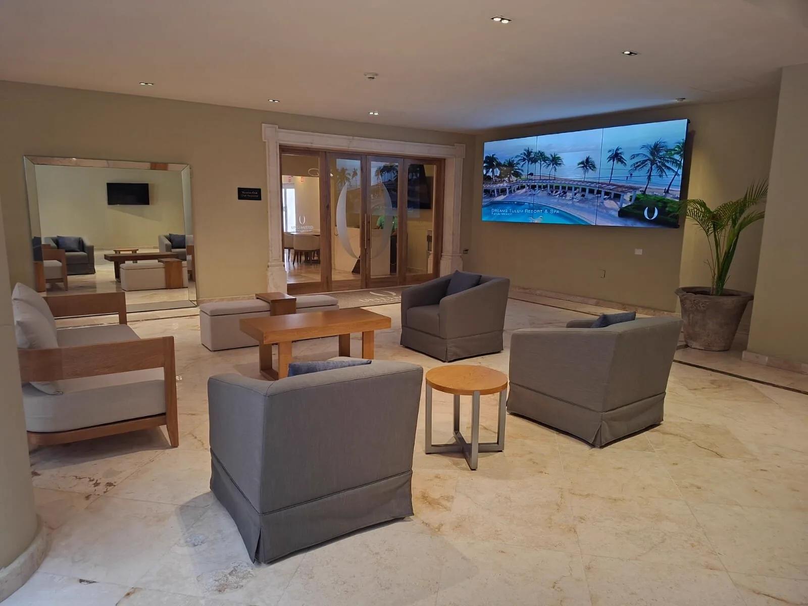 Lobby de hotel, proyecto de comercial fabricado por El Taller en Mérida
